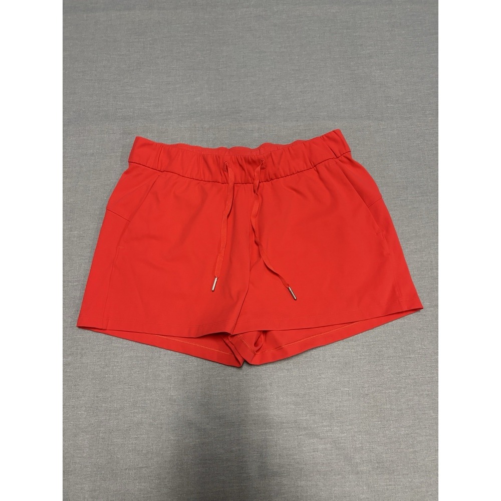 Lululemon On The Fly Woven Shorts 2.5" Women's Size 8 Mid Rise Carnation Red EUC
